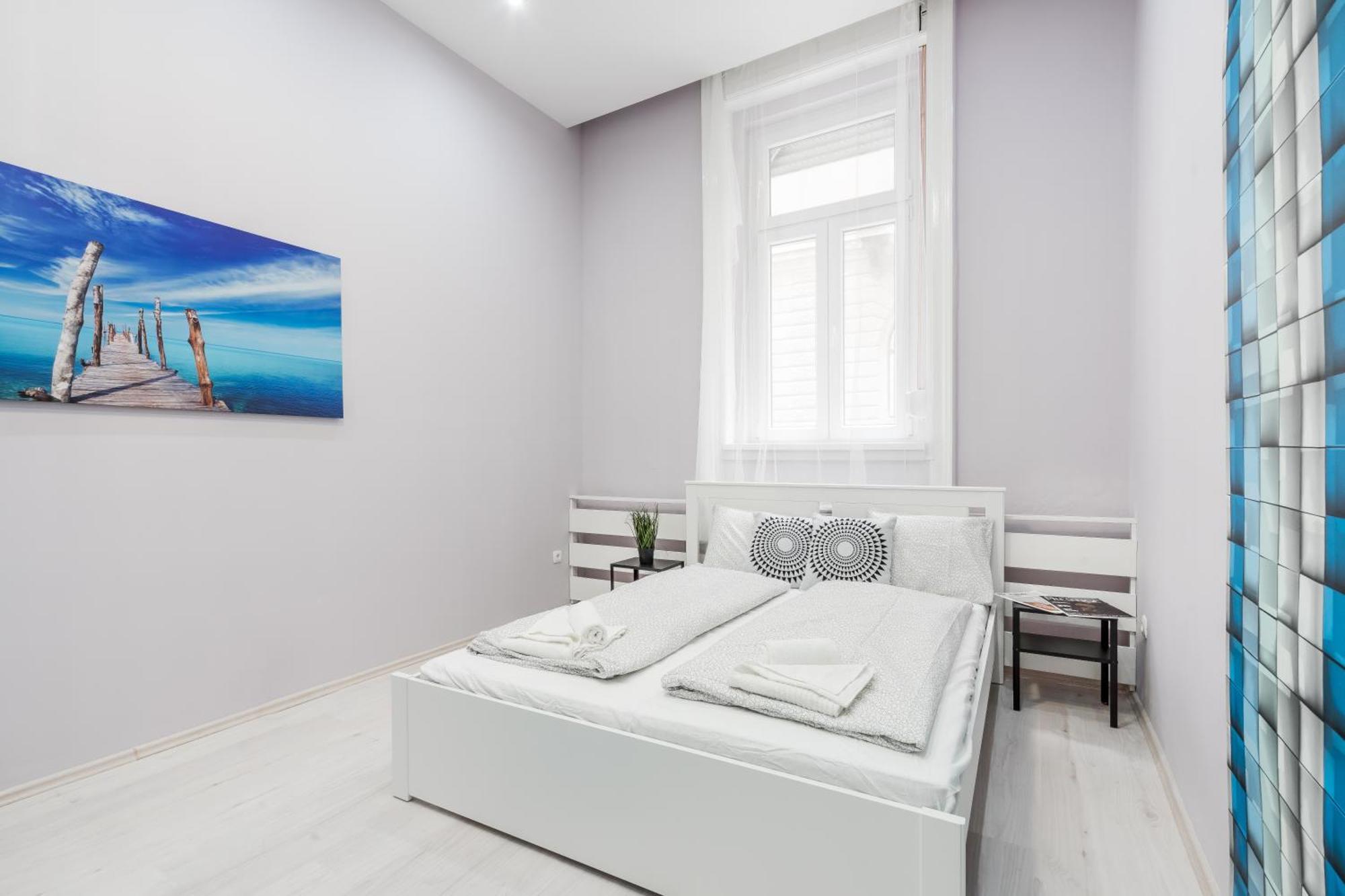Cozy 2 Bedroom 2 Bathroom Apartment In The City Centre Будапеща Екстериор снимка